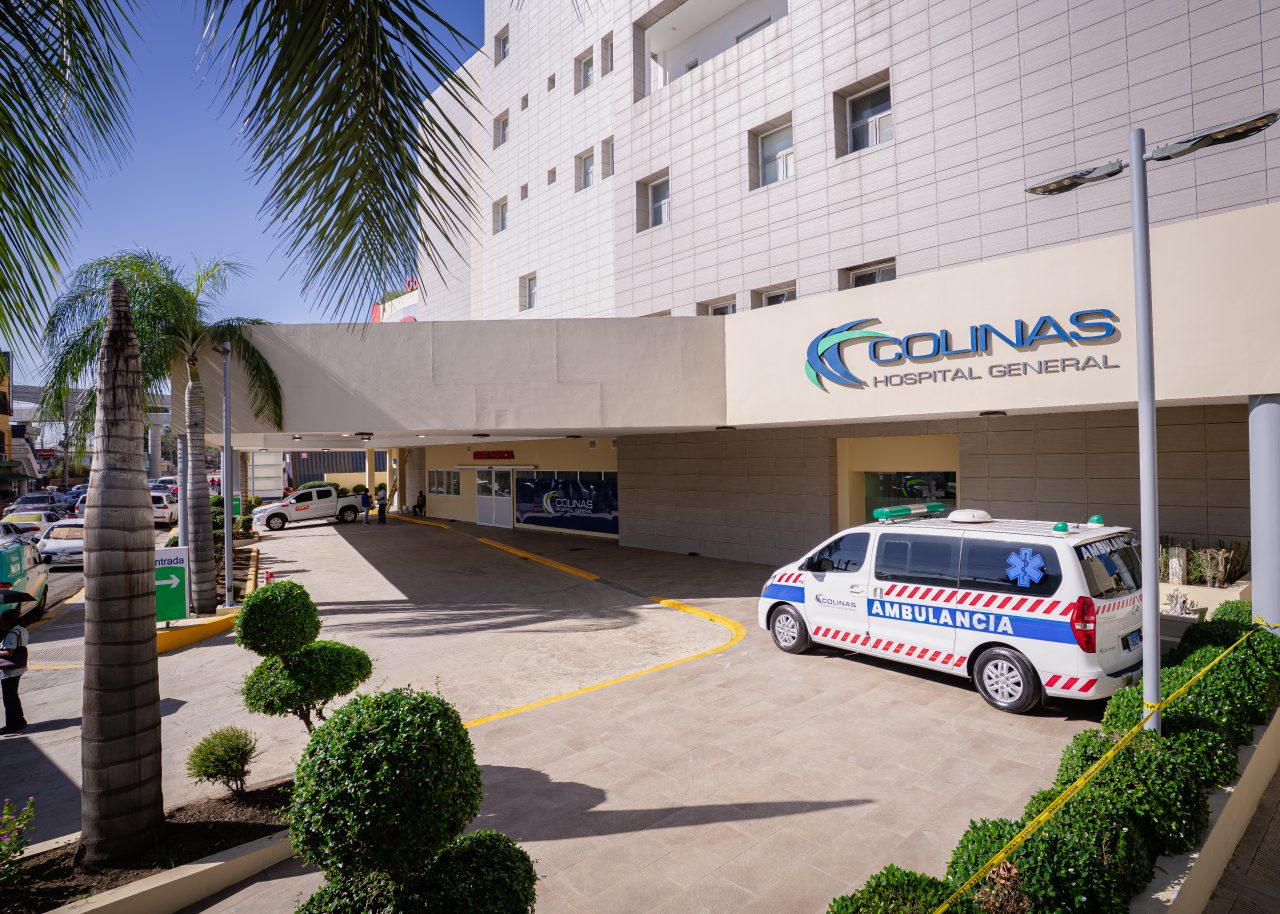 Fachada del Hospital General Las Colinas en Santiago
